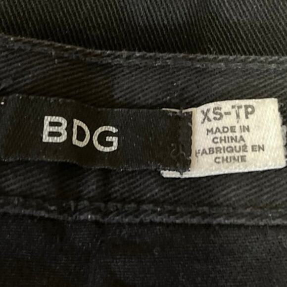 Urban Outfitters BDG Women's Black Denim Button Front Casual Mini Skirt Size XS - Picture 4 of 5